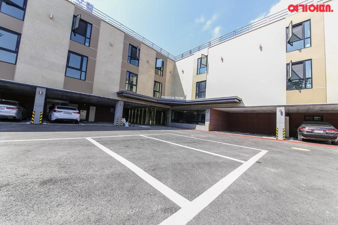 Docking Hotel Gimpo Ngoại thất bức ảnh
