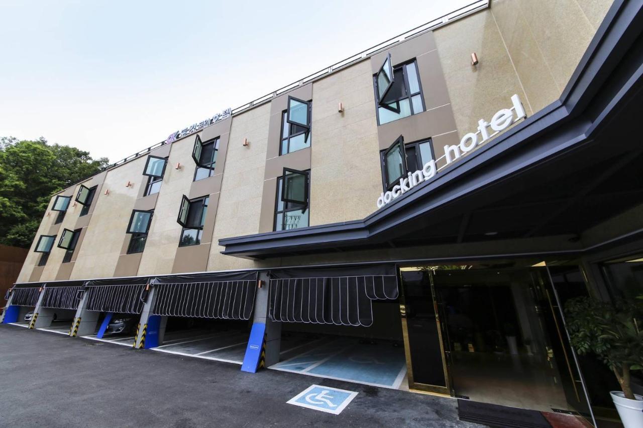 Docking Hotel Gimpo Ngoại thất bức ảnh