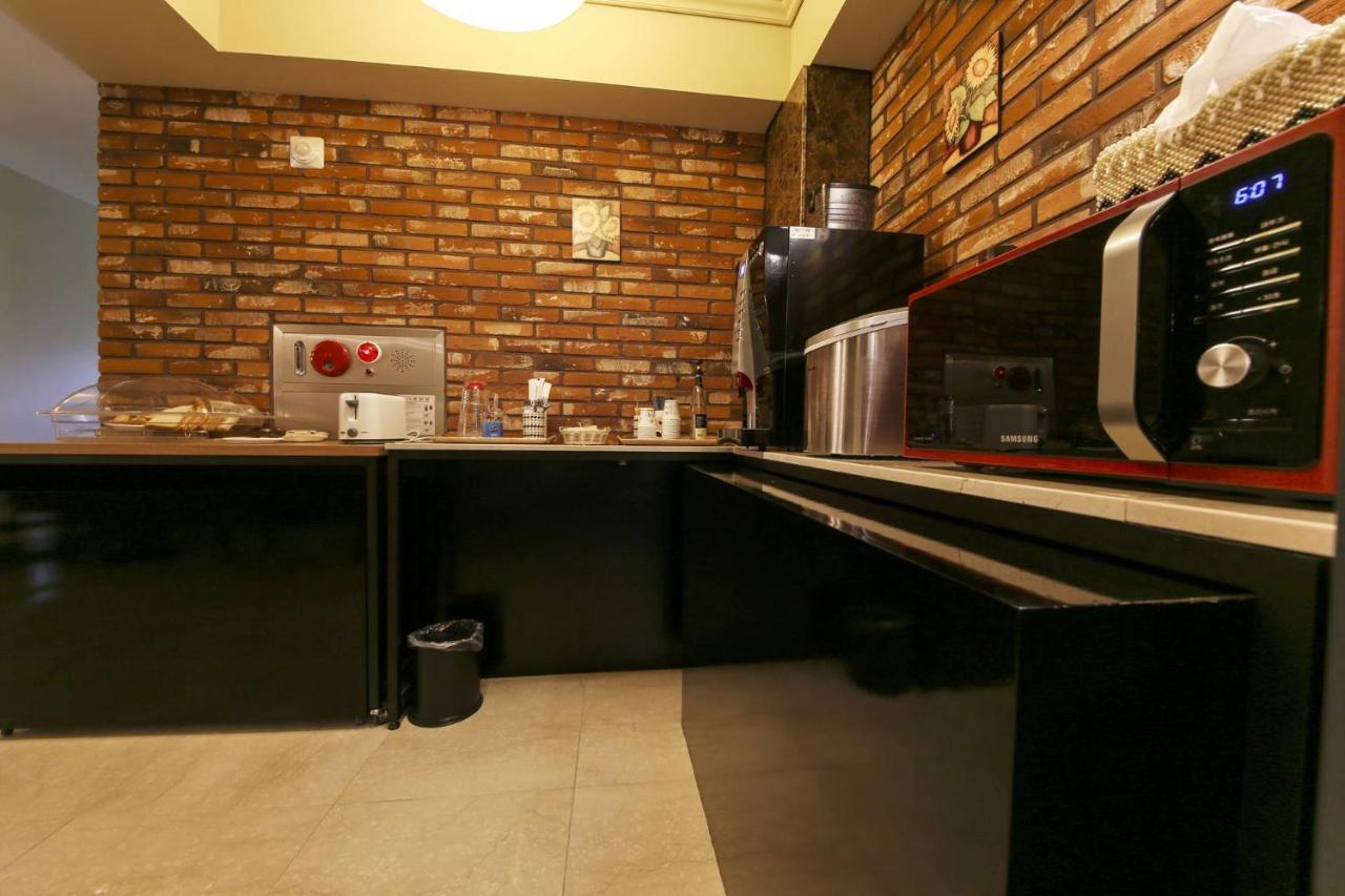 Docking Hotel Gimpo Ngoại thất bức ảnh