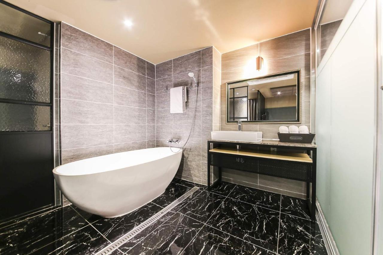 Docking Hotel Gimpo Ngoại thất bức ảnh