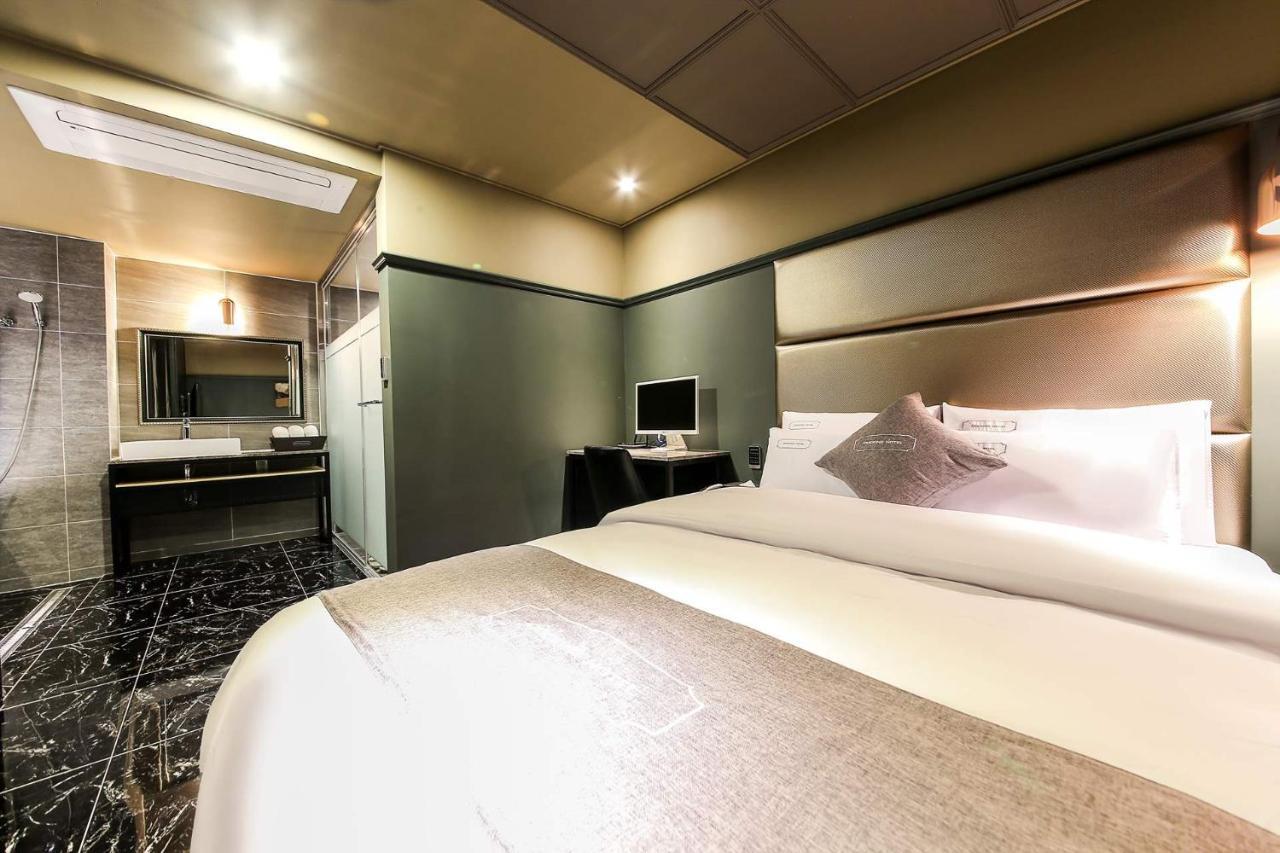 Docking Hotel Gimpo Ngoại thất bức ảnh