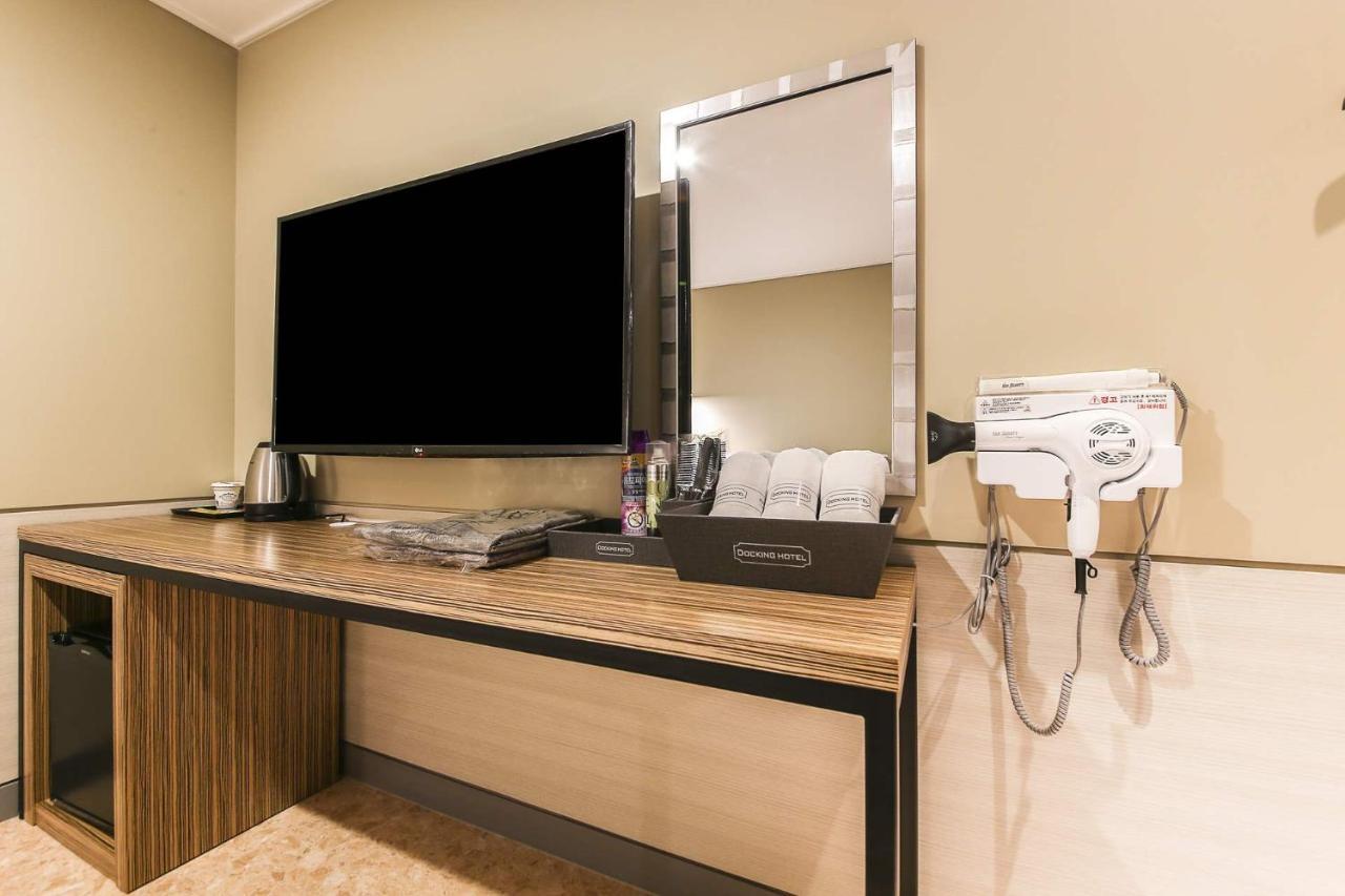 Docking Hotel Gimpo Ngoại thất bức ảnh
