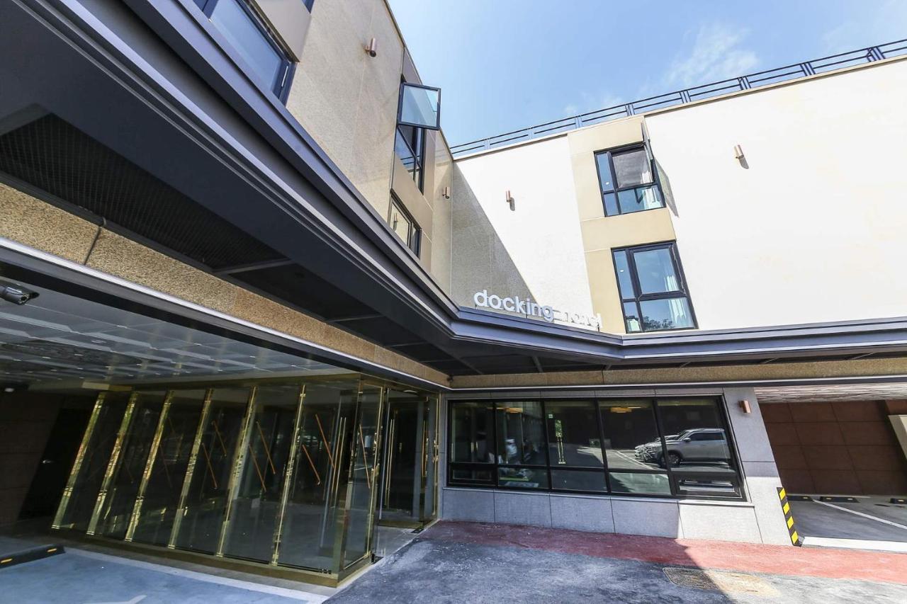 Docking Hotel Gimpo Ngoại thất bức ảnh