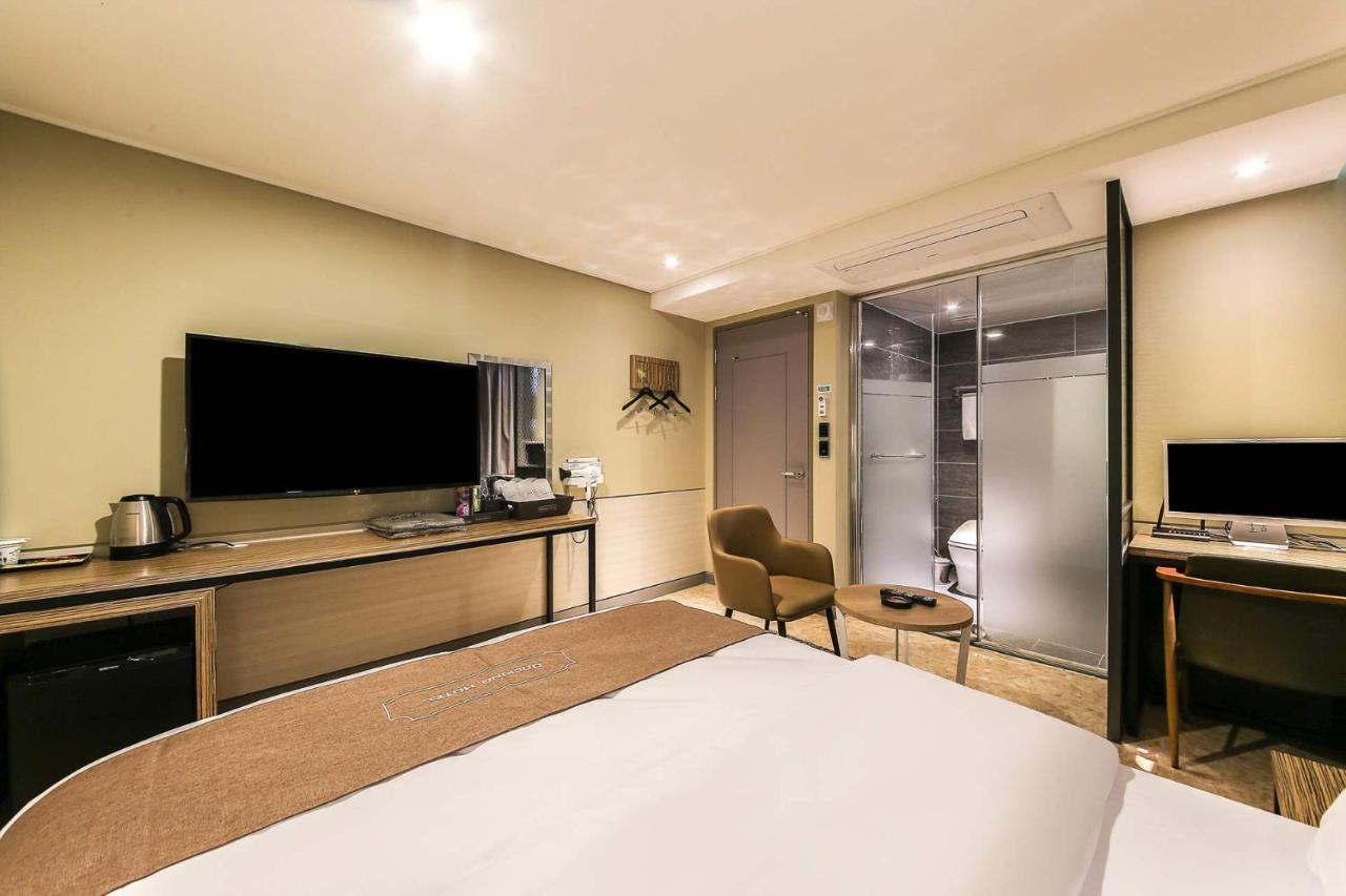 Docking Hotel Gimpo Ngoại thất bức ảnh