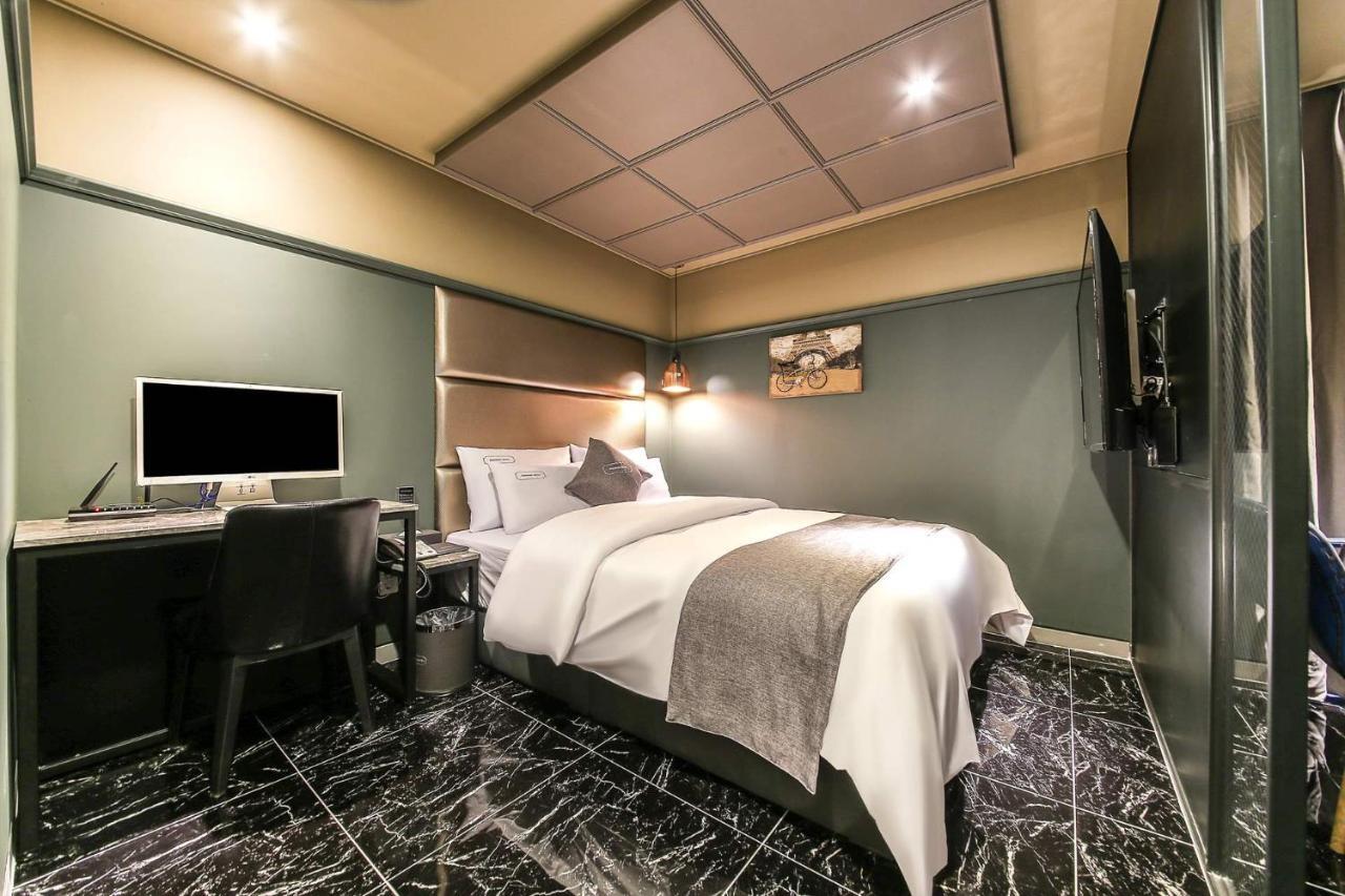 Docking Hotel Gimpo Ngoại thất bức ảnh
