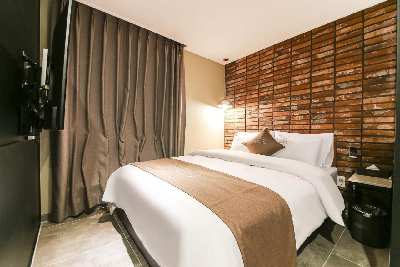 Docking Hotel Gimpo Ngoại thất bức ảnh