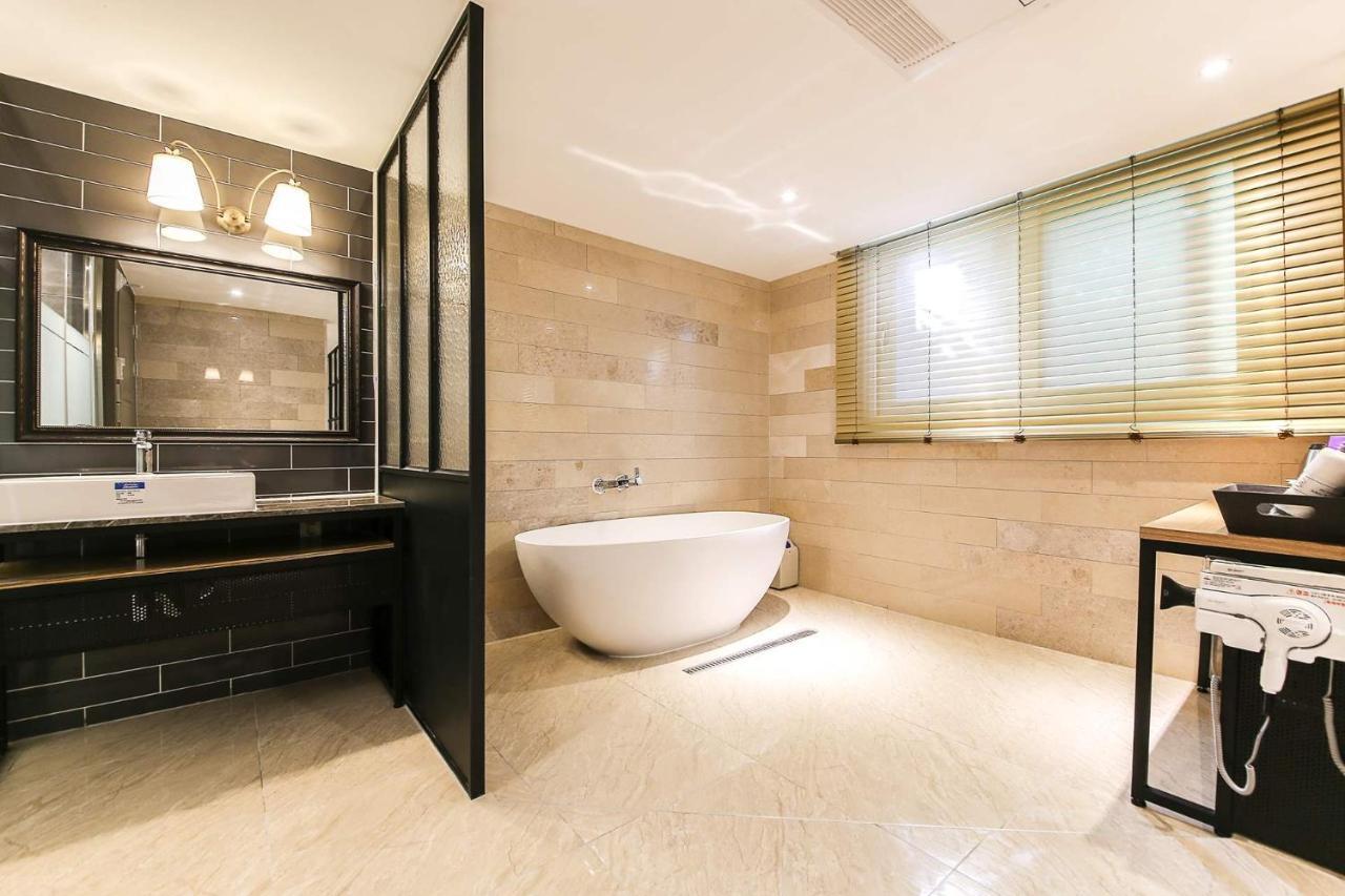 Docking Hotel Gimpo Ngoại thất bức ảnh
