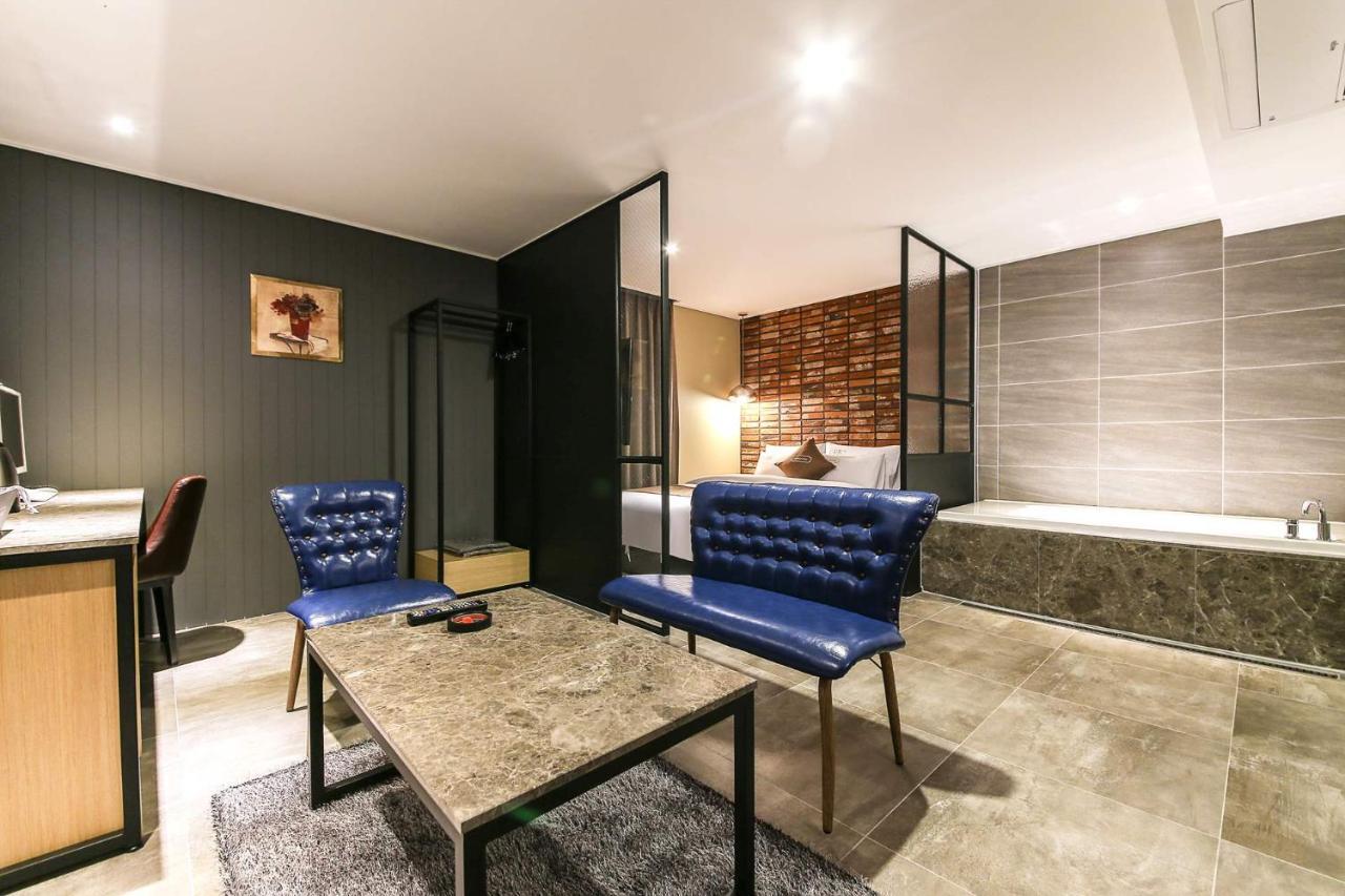 Docking Hotel Gimpo Ngoại thất bức ảnh