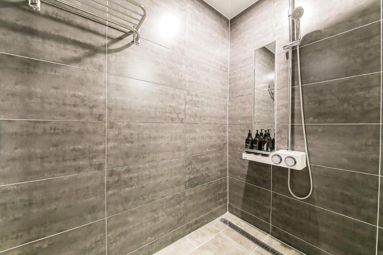 Docking Hotel Gimpo Ngoại thất bức ảnh